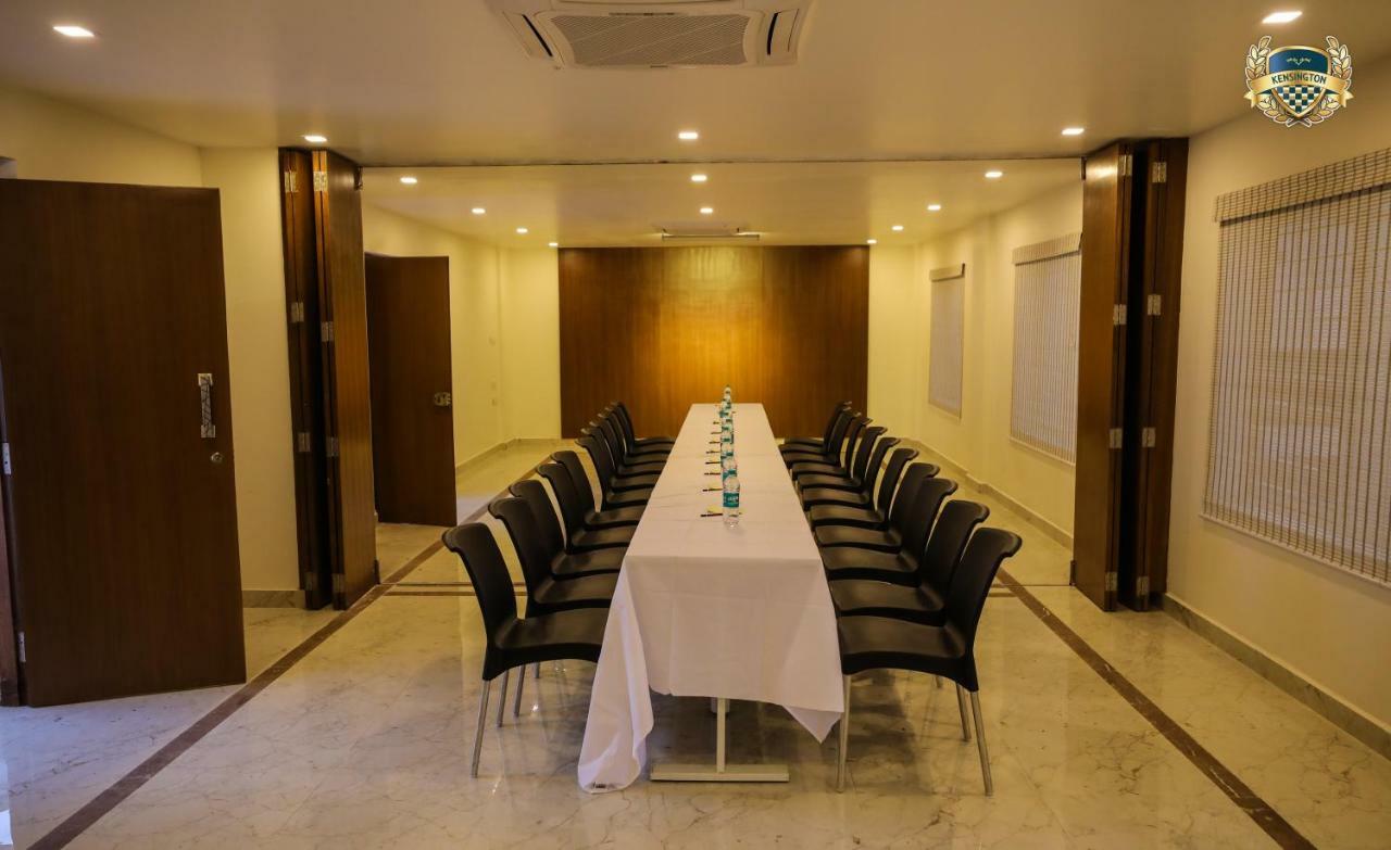 Kensington Suites Bangalore Esterno foto