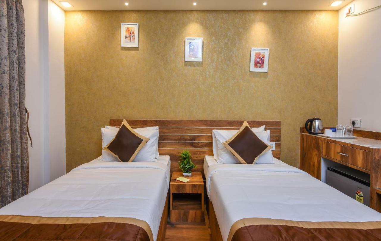 Kensington Suites Bangalore Esterno foto